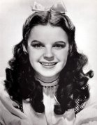 Judy Garland (The Wizard of Oz)